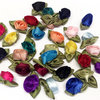 Satin-Rosen mit Blatt zum Aufnähen oder Aufkleben - Multicolor - 30 teilig