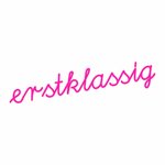 Foliendesign - Schriftzug "erstklassig" - Neon Pink